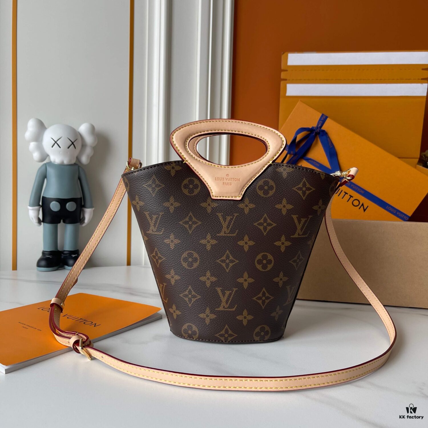 Upgraded M14680 M13480 Nicolas Ghesquière Presents Rivage BB Bag from Louis Vuitton's Spring-Summer 2025 Runway