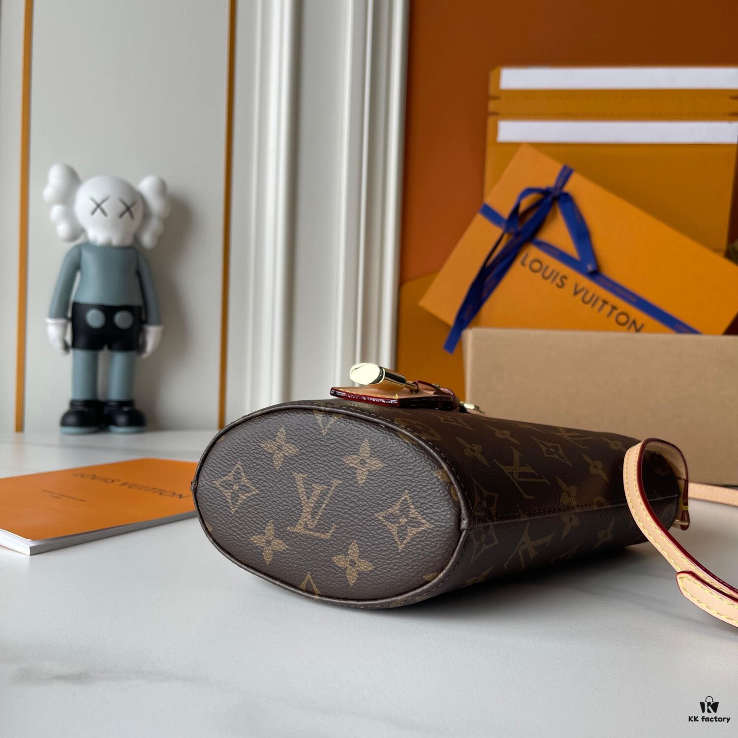 Upgraded M14680 M13480 Nicolas Ghesquière Presents Rivage BB Bag from Louis Vuitton's Spring-Summer 2025 Runway