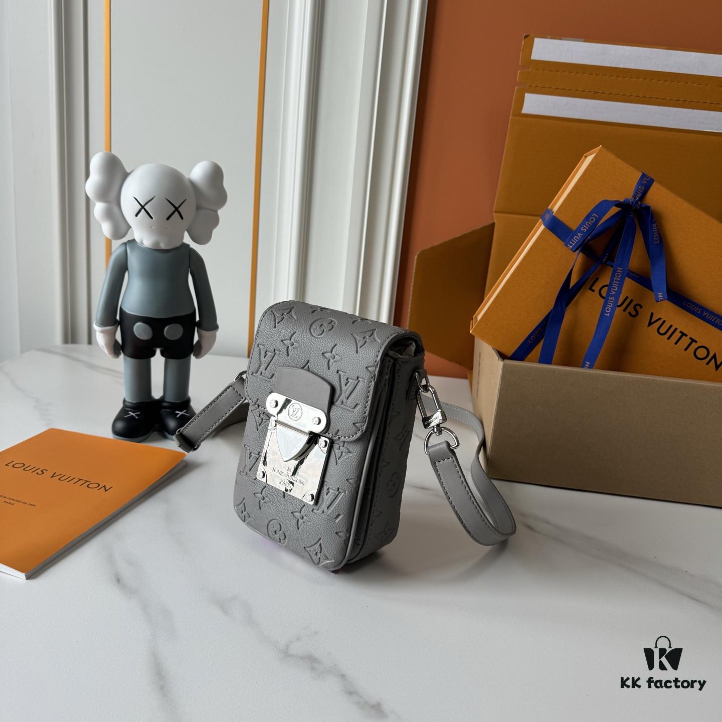 Upgraded M81522 M81524 M82252 M82535 M82568 S-LOCK VERTICAL WEARABLE Wallet in Monogram Macassar Canvas