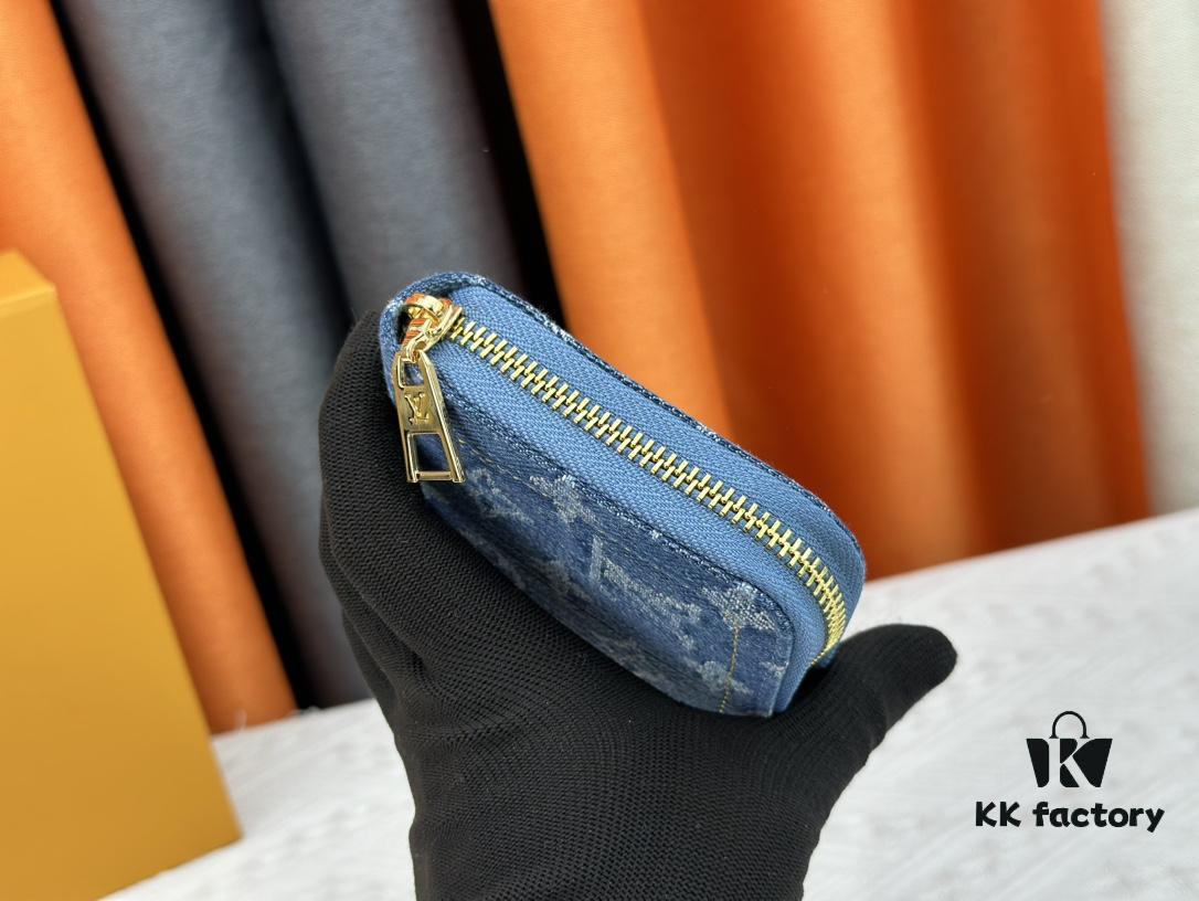 M82958 Blue Denim Zippy Wallet Collection