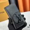 Wallet Model: N62665 Ink Waterwave Black M63513 Louis Vuitton Classic Brazza Wallet