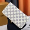 M60017 White Grid Bird Wallet