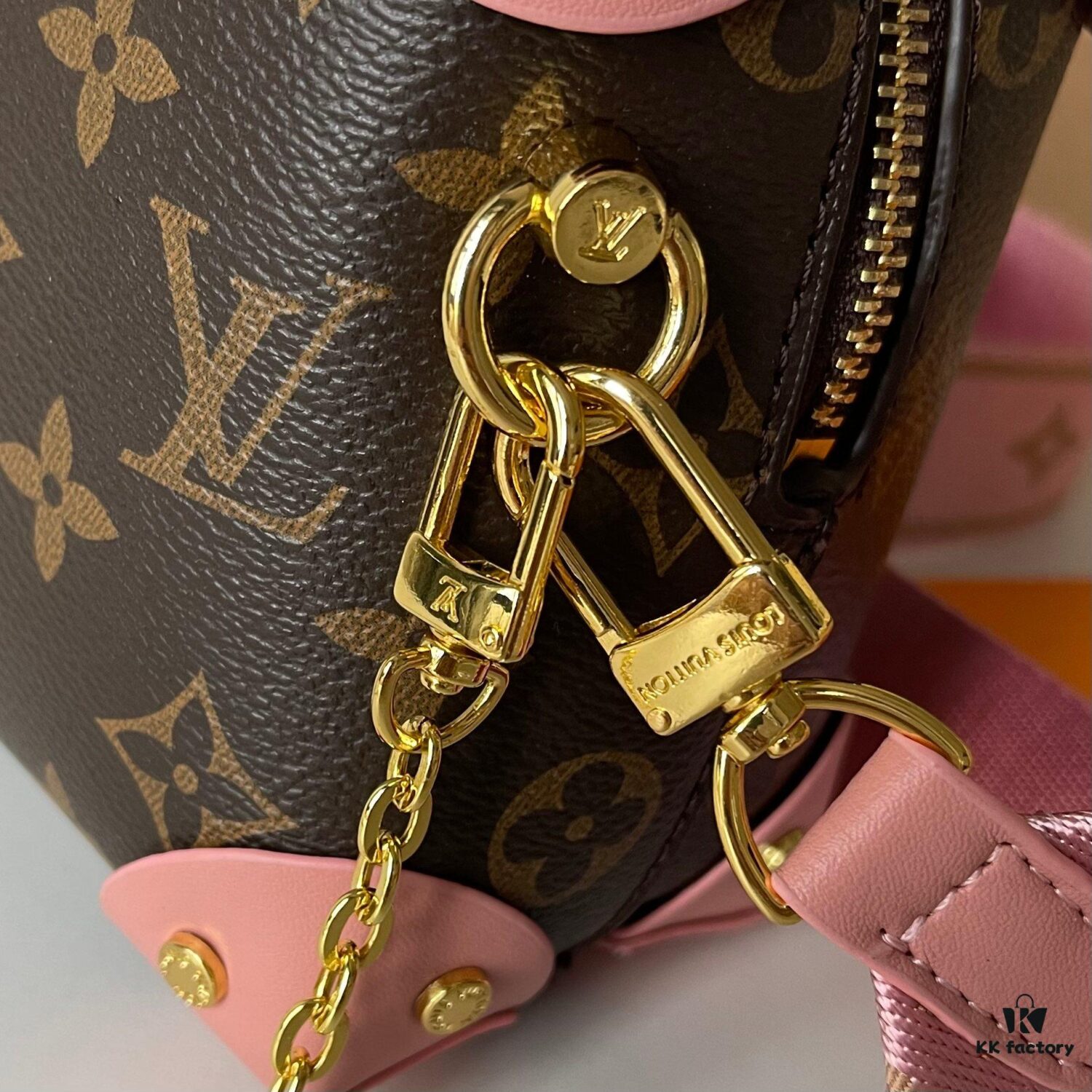 Upgraded Version 160... Premium Quality Original Edition 🦋🦋 M45571 Black / M45531 Pink M56319 M45392 M56319 Petite Malle Souple Handbag