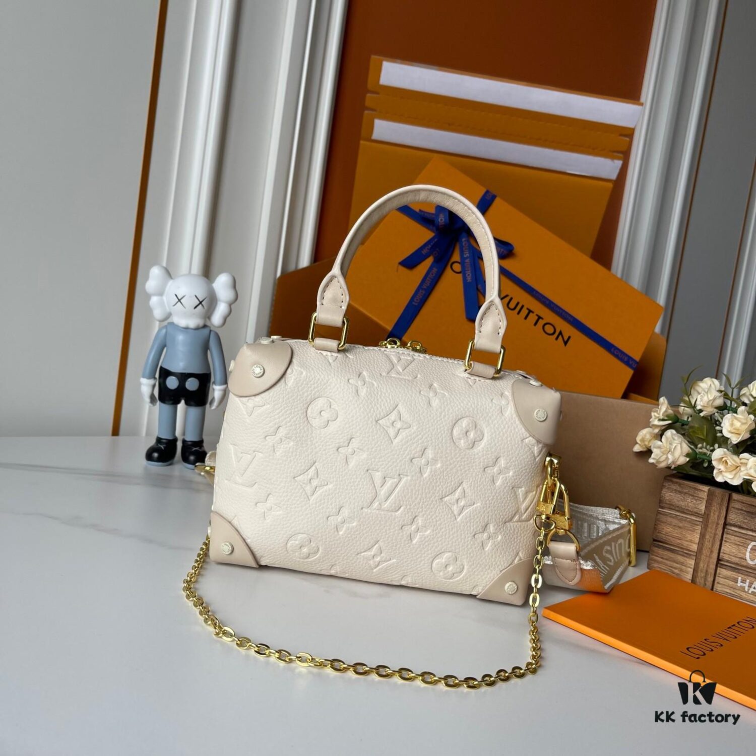 Upgraded Version 160... Premium Quality Original Version 🦋🦋 M45571 Black / M45531 Pink M56319 M45392 M56319 Petite Malle Souple Handbag