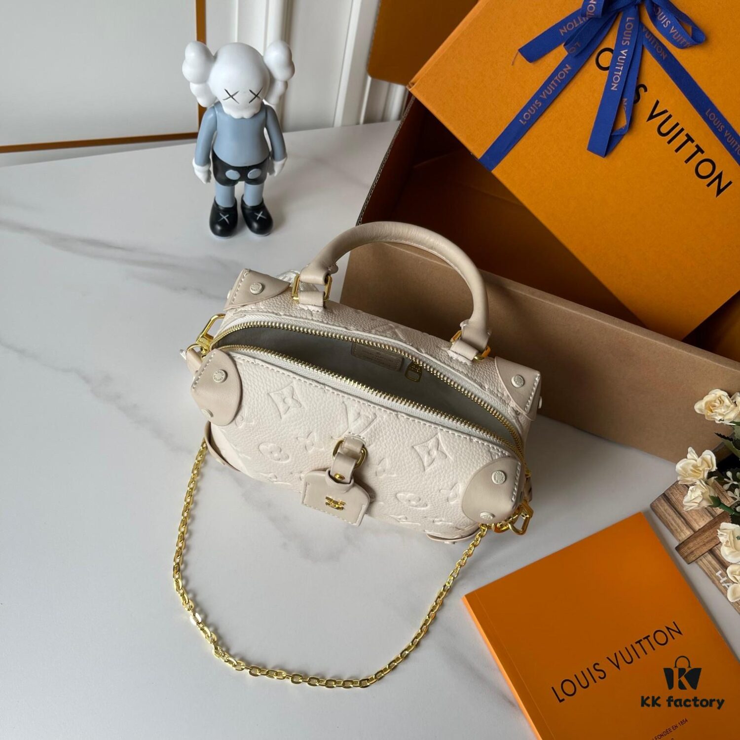 Upgraded Version 160... Premium Quality Original Version 🦋🦋 M45571 Black / M45531 Pink M56319 M45392 M56319 Petite Malle Souple Handbag