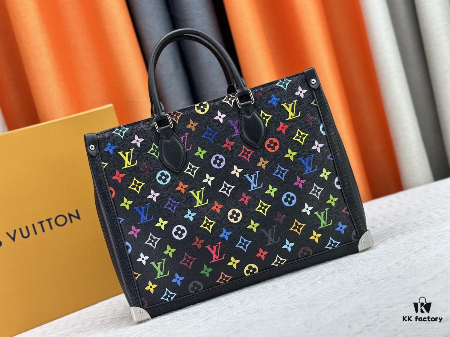 M13079 New White Tricolor LV Louis Vuitton x Murakami Women's Shoulder Bag Tote Bag Size 34