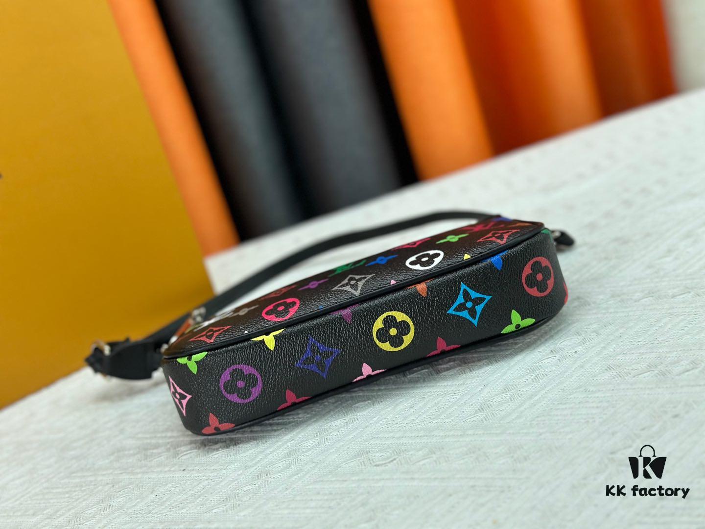 M13404 M13663 Black Color White Color This Pochette Accessoires handbag is crafted from coated canvas featuring a vibrant Monogram pattern, showcasing the dynamic collaboration between Louis Vuitton and Takashi Murakami. Trimmed with cowhide leather and accented with striking metal hardware, it highlights meticulous craftsmanship. The detachable shoulder strap and chain allow for versatile carrying options. Dimensions: 22x13x4cm