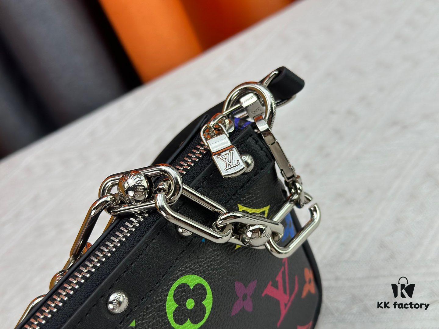 M13404 M13663 Black Color White Color This Pochette Accessoires handbag is crafted from coated canvas featuring a vibrant Monogram pattern, showcasing the dynamic collaboration between Louis Vuitton and Takashi Murakami. Trimmed with cowhide leather and accented with striking metal hardware, it highlights meticulous craftsmanship. The detachable shoulder strap and chain allow for versatile carrying options. Dimensions: 22x13x4cm