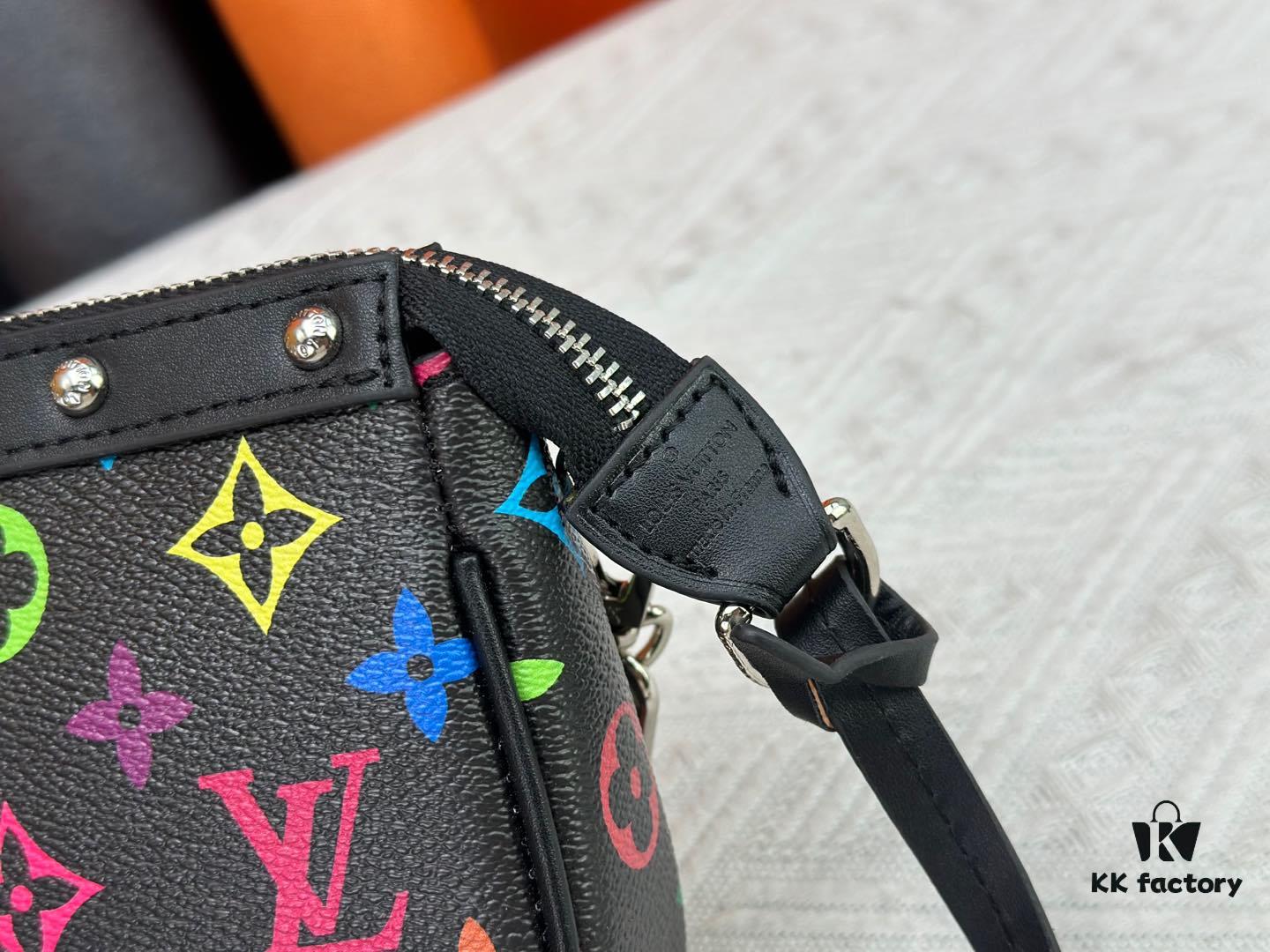 M13404 M13663 Black Color White Color This Pochette Accessoires handbag is crafted from coated canvas featuring a vibrant Monogram pattern, showcasing the dynamic collaboration between Louis Vuitton and Takashi Murakami. Trimmed with cowhide leather and accented with striking metal hardware, it highlights meticulous craftsmanship. The detachable shoulder strap and chain allow for versatile carrying options. Dimensions: 22x13x4cm