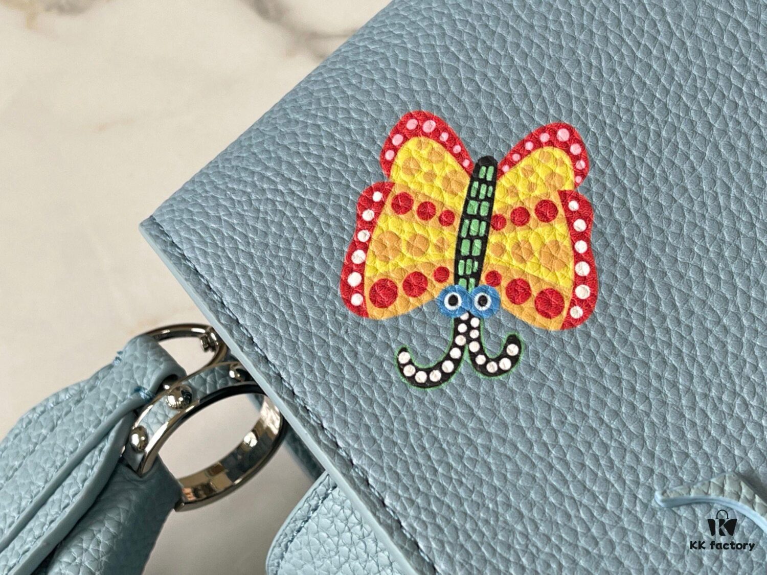 Upgraded Version M21756 LV x YK Capucines Medium Handbag