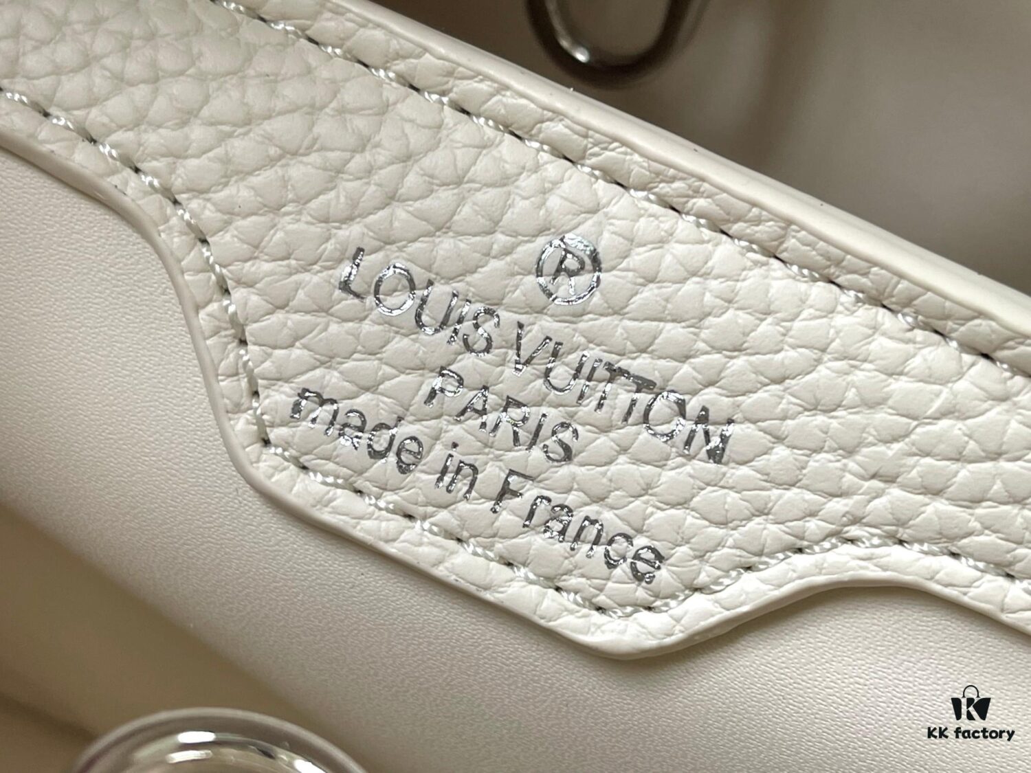 Upgraded Version M21756 LV x YK Capucines Medium Handbag