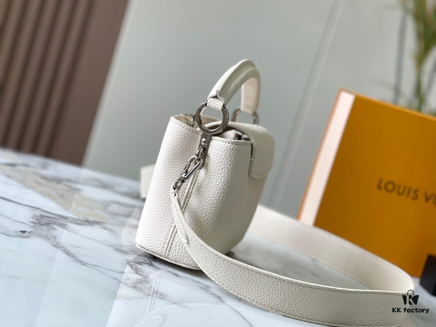 Upgraded Version M21754 LV x YK Capucines Mini Bag