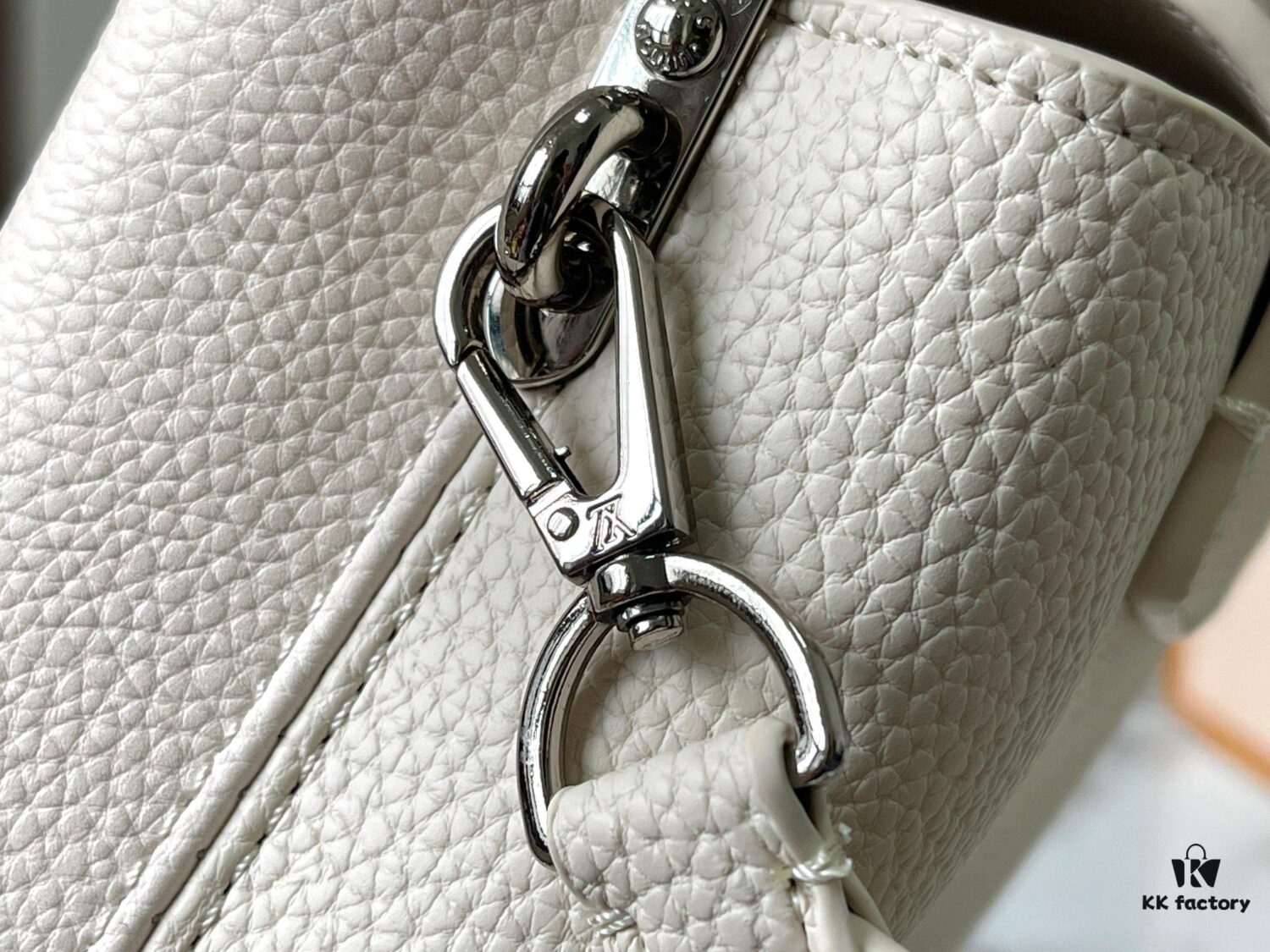 Upgraded Version M21754 LV x YK Capucines Mini Bag