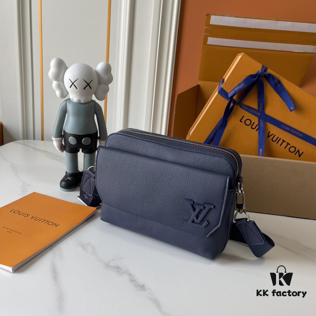 Upgraded 190 M22482 M22611 Latest Fastline Messenger Bag in Soft Cowhide Leather