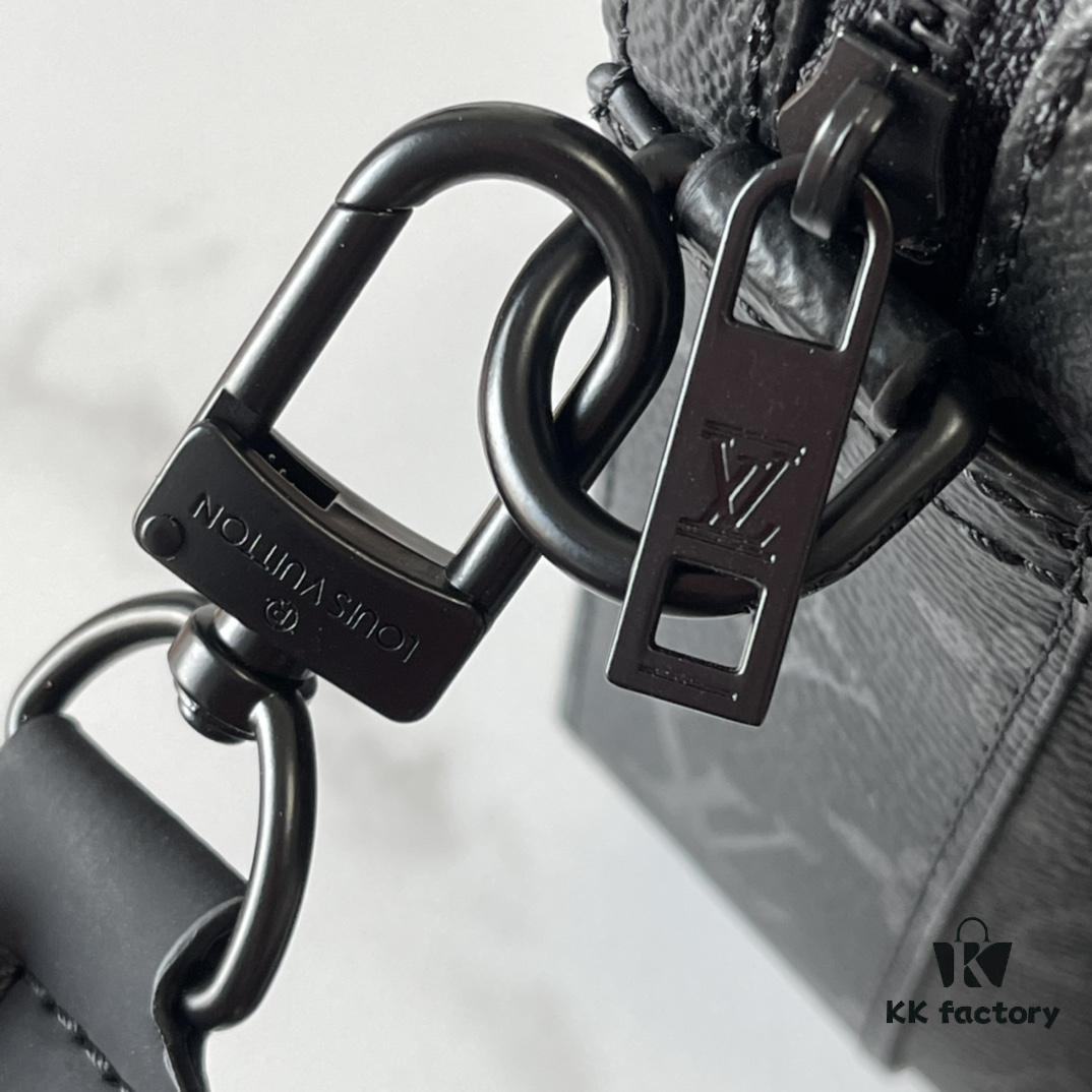 Upgraded 190 M22482 M22611 Latest Fastline Messenger Bag