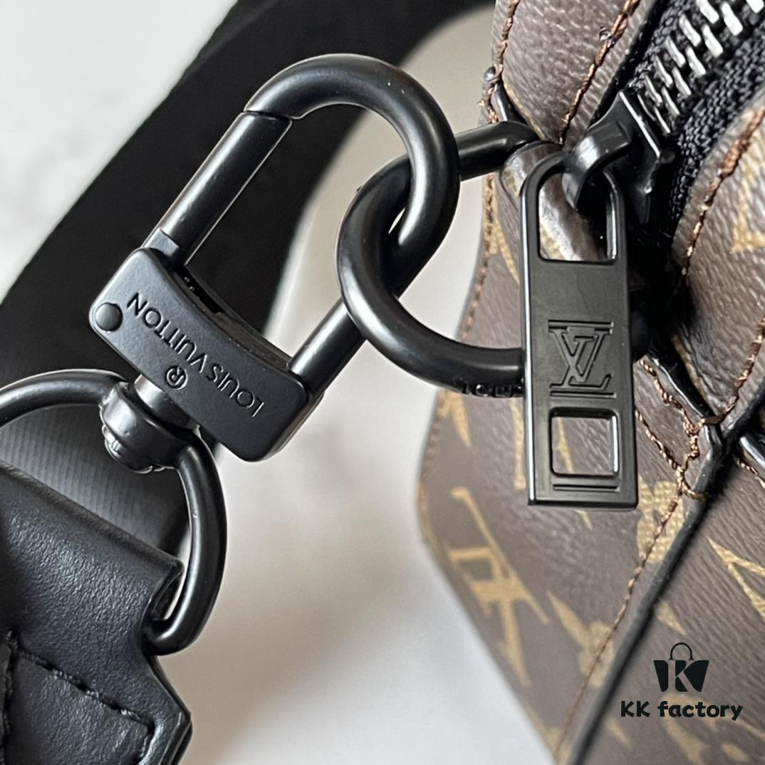 Upgraded 190 M22482 M22611 Latest Fastline Messenger Bag