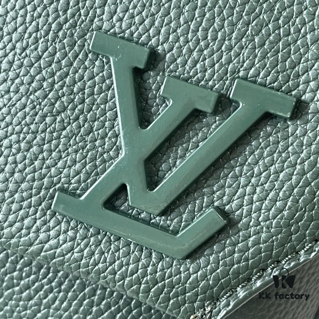 Upgraded 190 M22482 M22611 Latest Fastline Messenger Bag in Soft Cowhide Leather