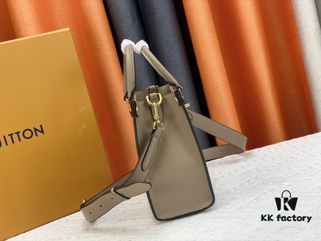 M22311 Black M23637 Beige Top-Quality Original Order This Lock & Go Handbag Expresses Contemporary Style Through Fashion-Forward Design and Refined Details