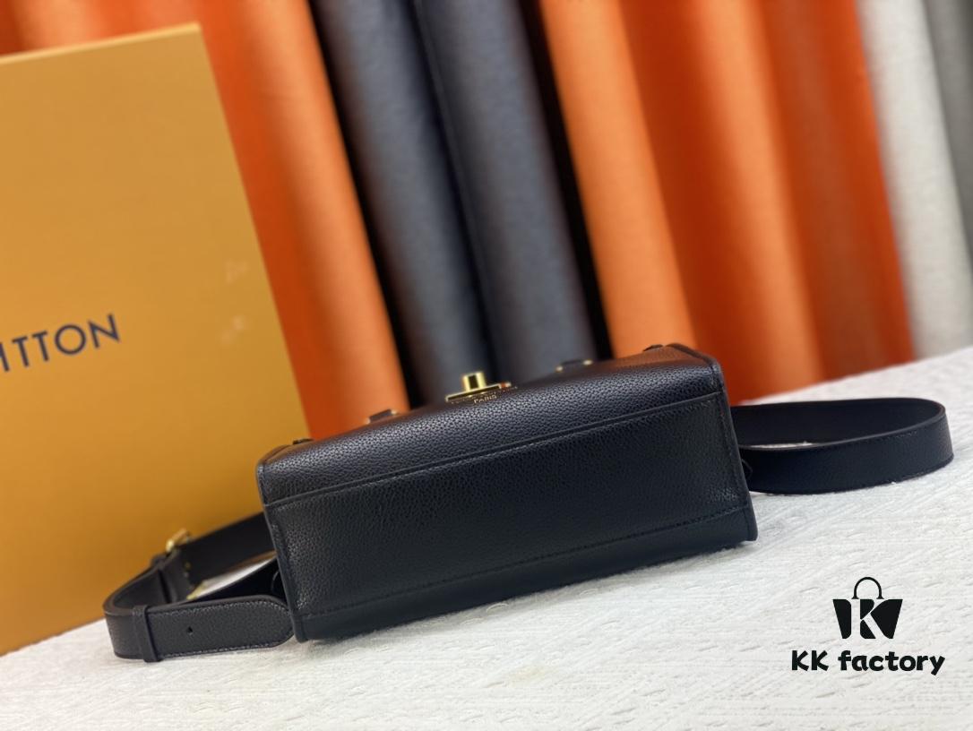 M22311 Black M23637 Beige Top-Quality Original Surplus Lock & Go Handbag