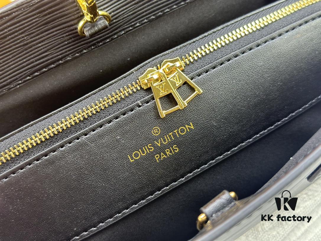 Louis Vuitton M11791 Women's Bag Fall/Winter 2024