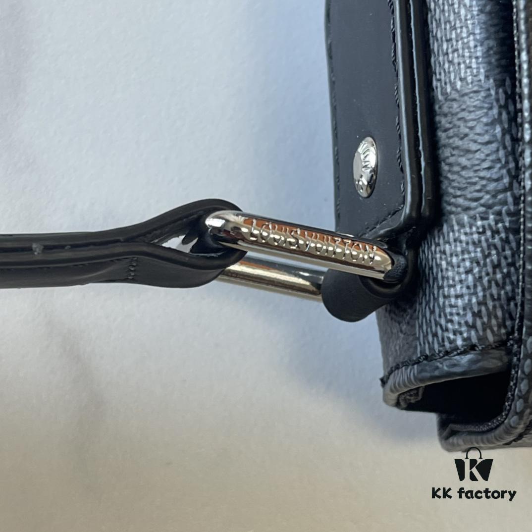 Upgraded Version 180 M00085 M46255 M42710 M11593 Latest Model Hega Blue Hardware DISTRICT Small Messenger Bag