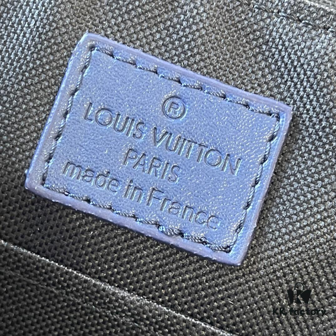 Upgraded Version 180 M00085 M46255 M42710 M11593 Latest Model Hega Blue Hardware DISTRICT Small Messenger Bag