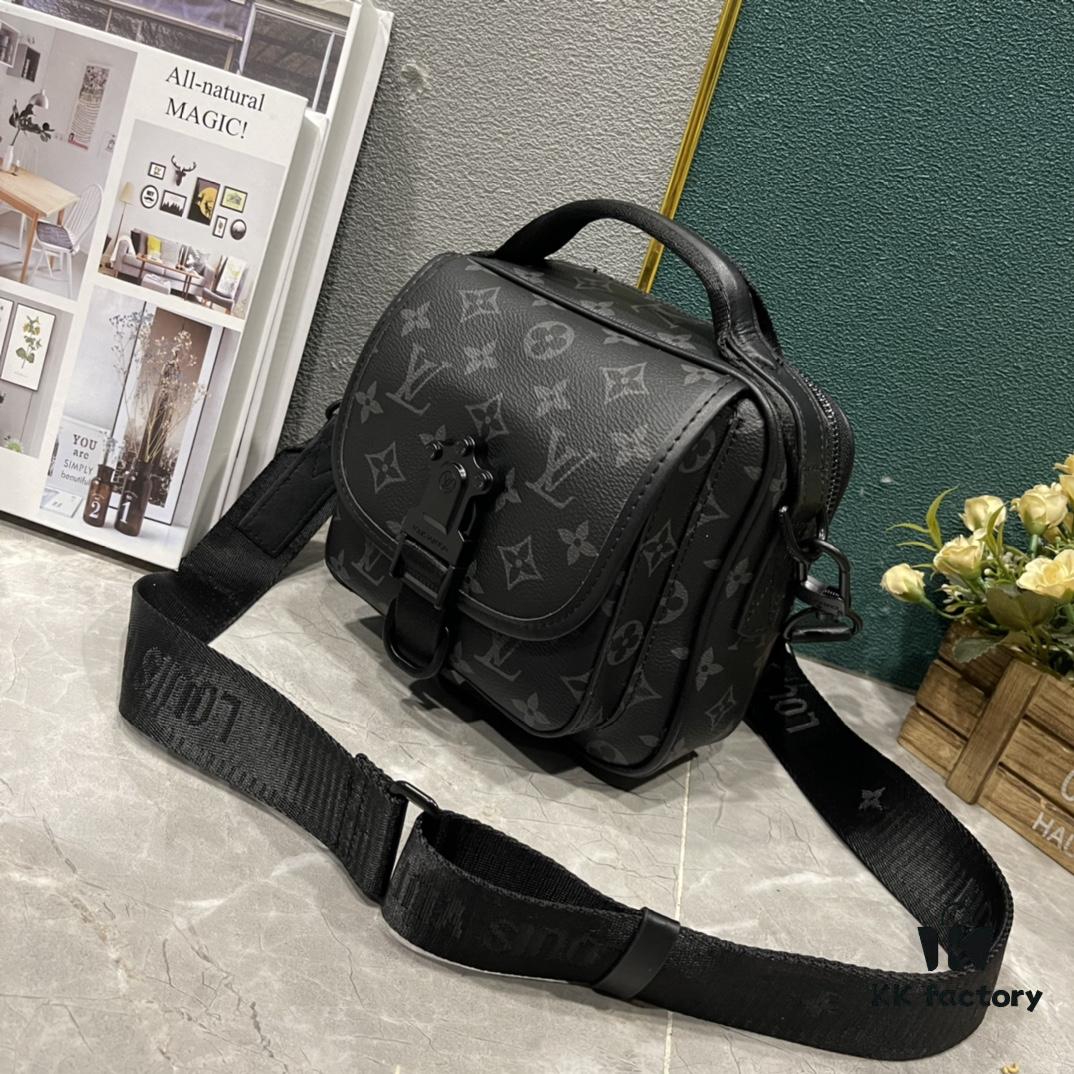 Upgraded M46973 Vintage Flower, Black Flower Quest Messenger Bag