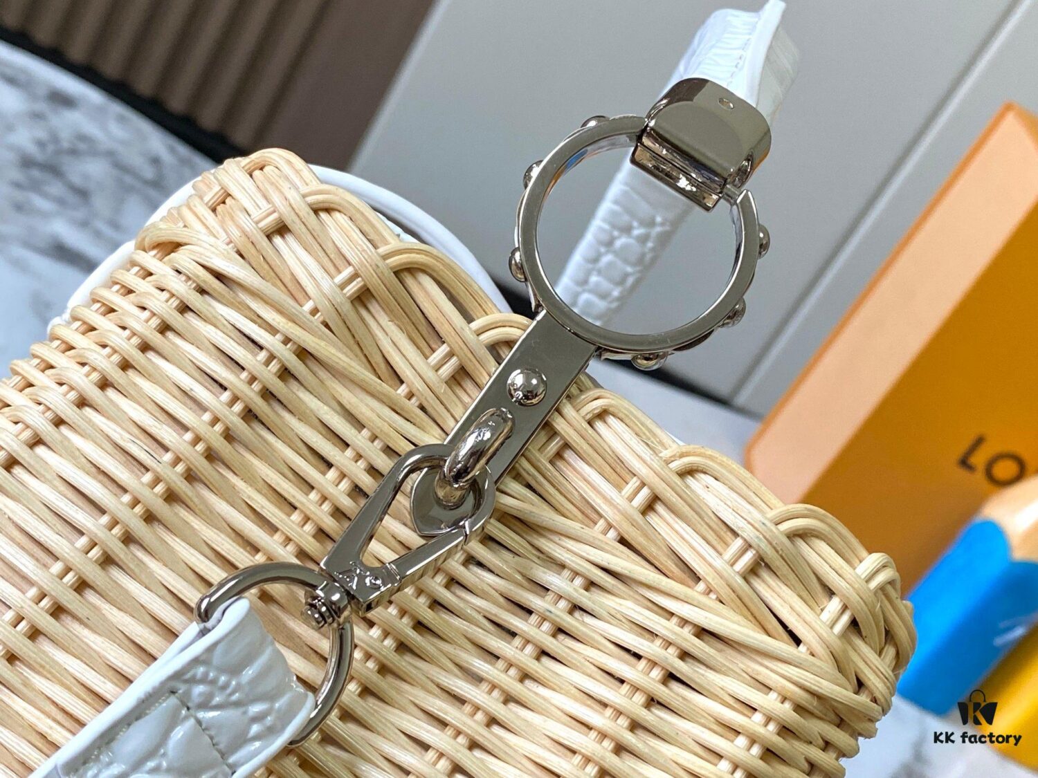 Upgraded M11619 Crocodile-Texture Capucines BB Bag