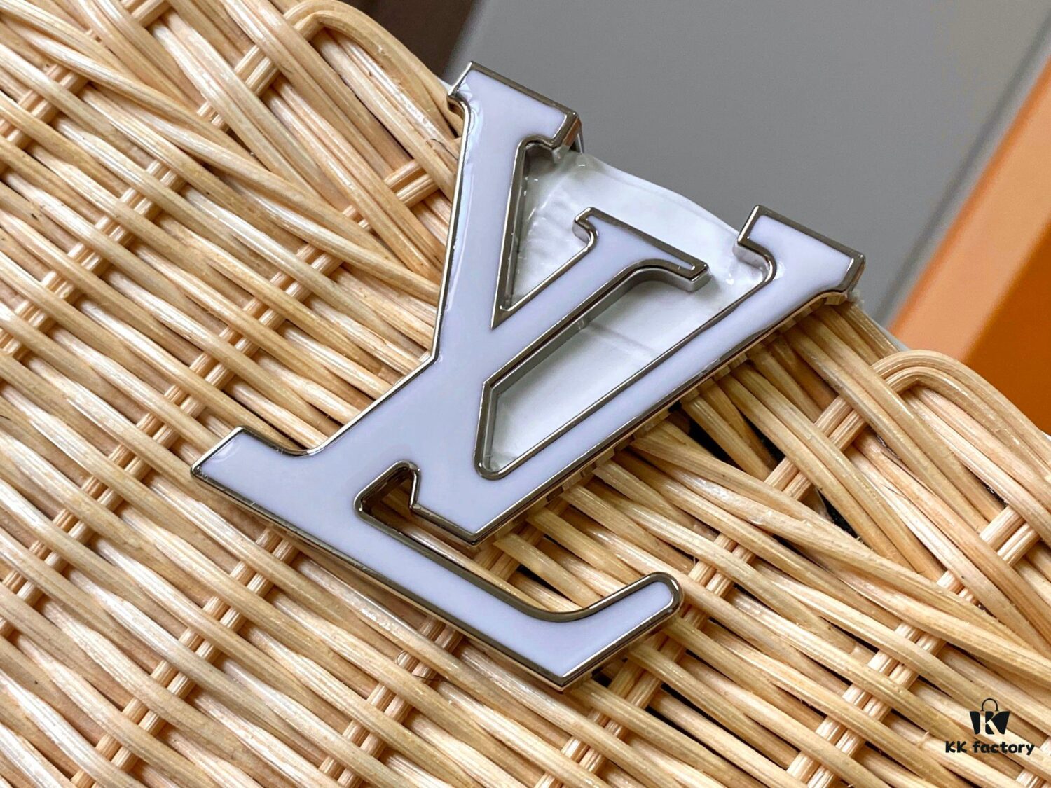 Upgraded M11619 Crocodile-Texture Capucines BB Bag