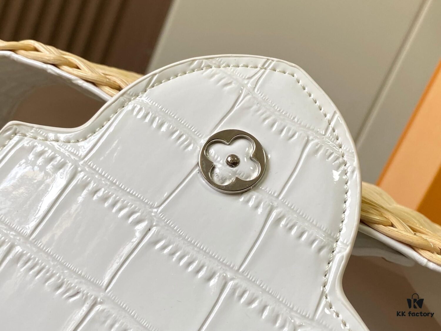 Upgraded M11619 Crocodile-Texture Capucines BB Bag