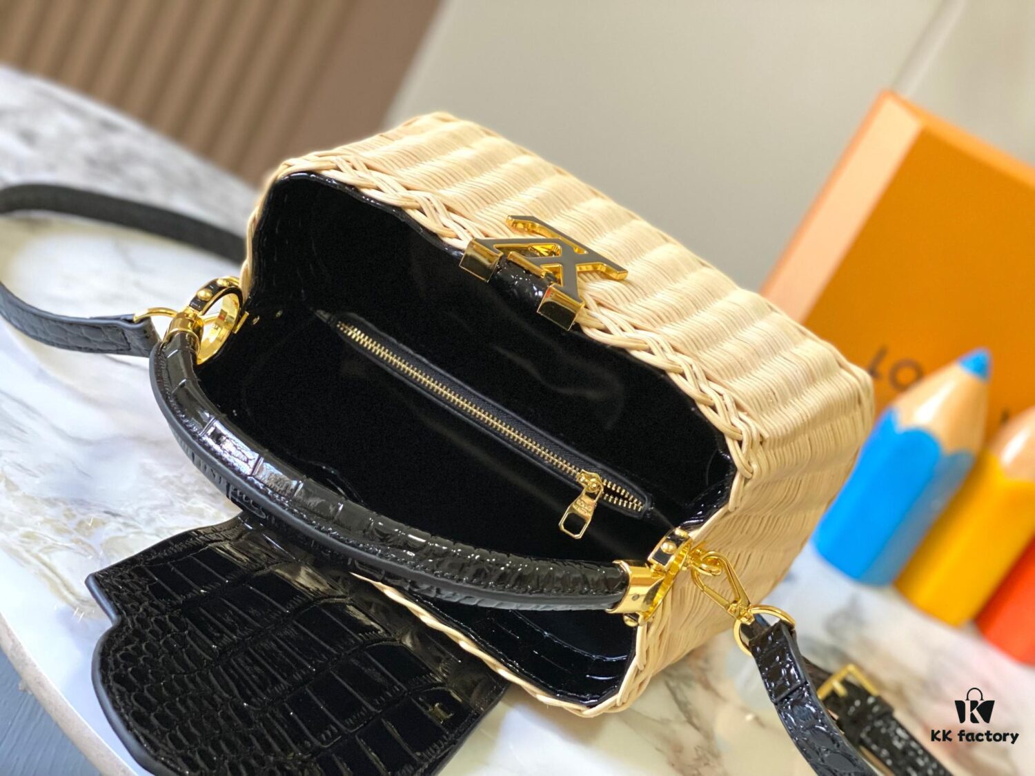 Upgraded M11619 Crocodile-Texture Capucines BB Bag