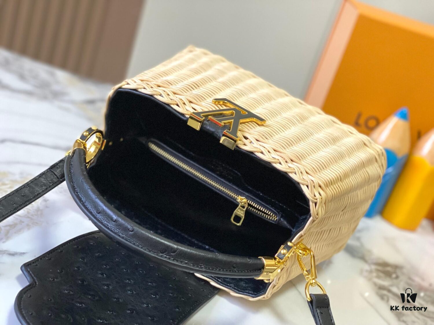 Upgraded M11618 Ostrich Texture Capucines BB Handbag