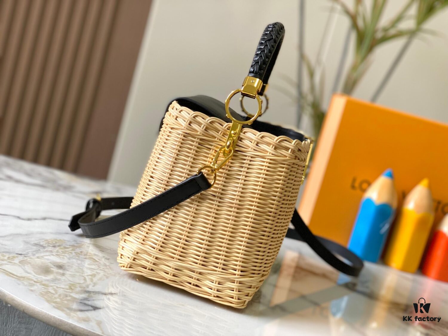 Upgraded M11616 Capucines BB Handbag