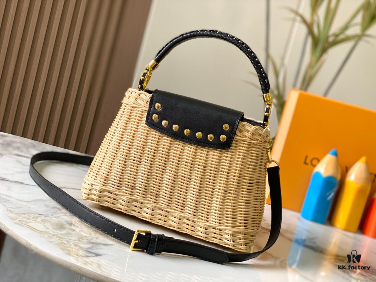 Upgraded M11616 Capucines BB Handbag