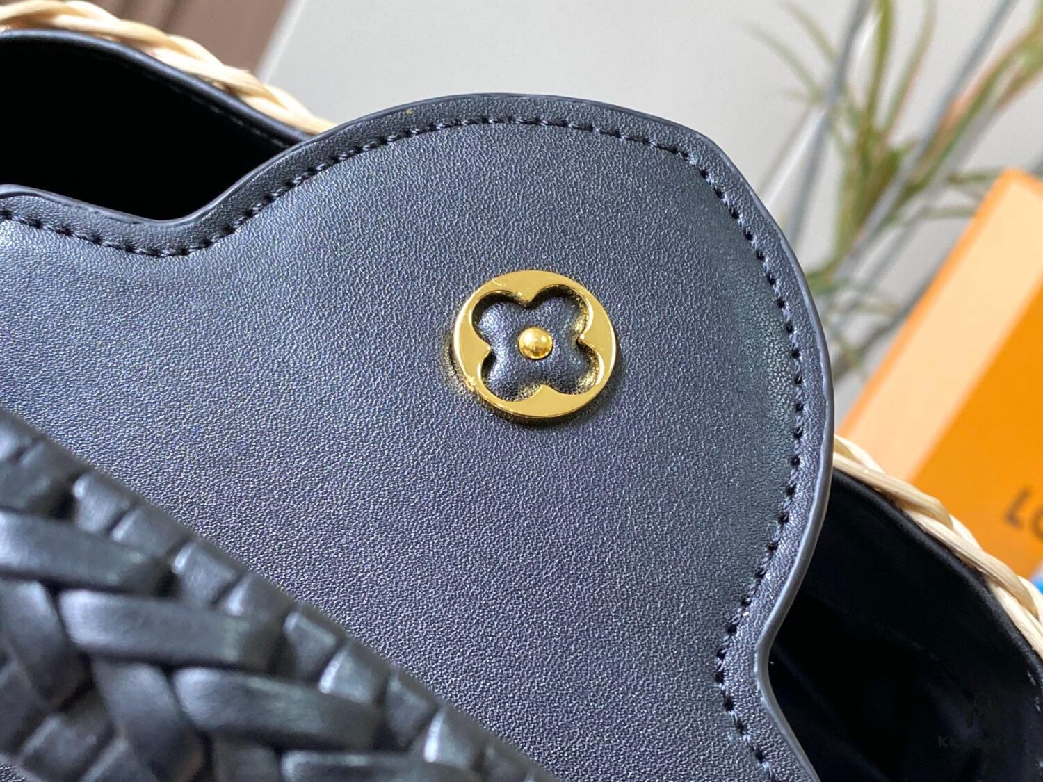 Upgraded M11616 Capucines BB Handbag