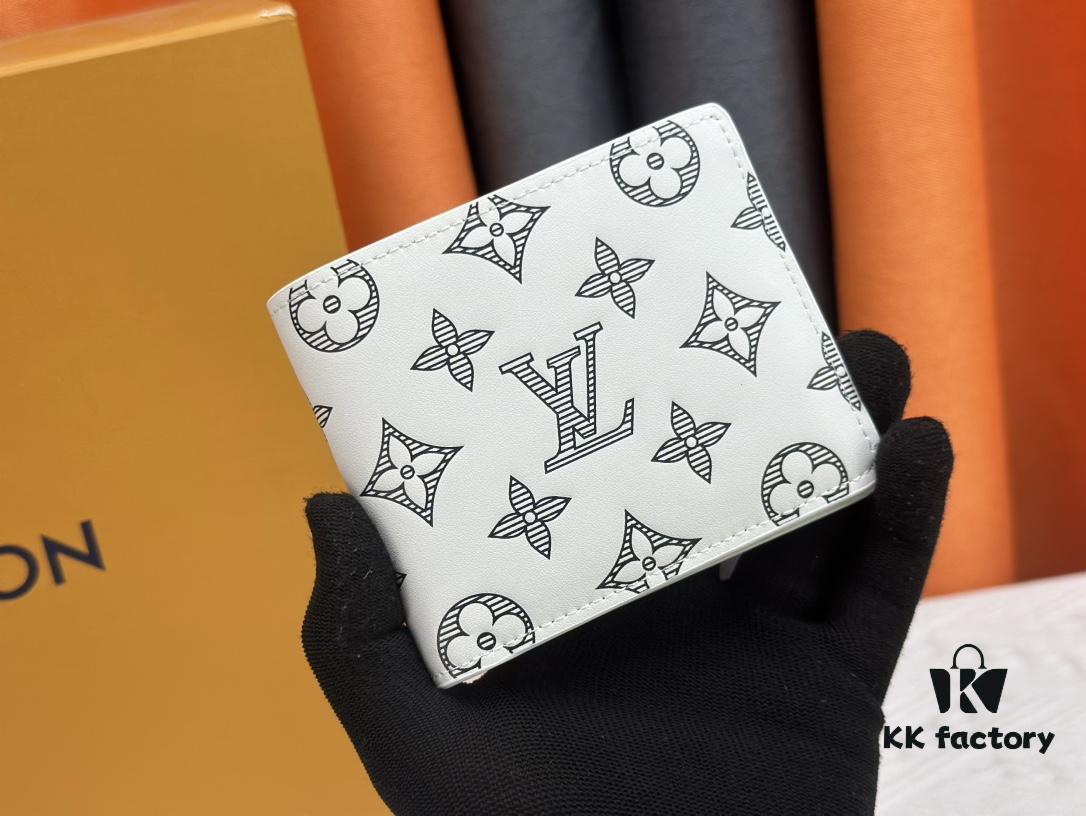 MULTIPLE Wallet M83380 White Short Wallet