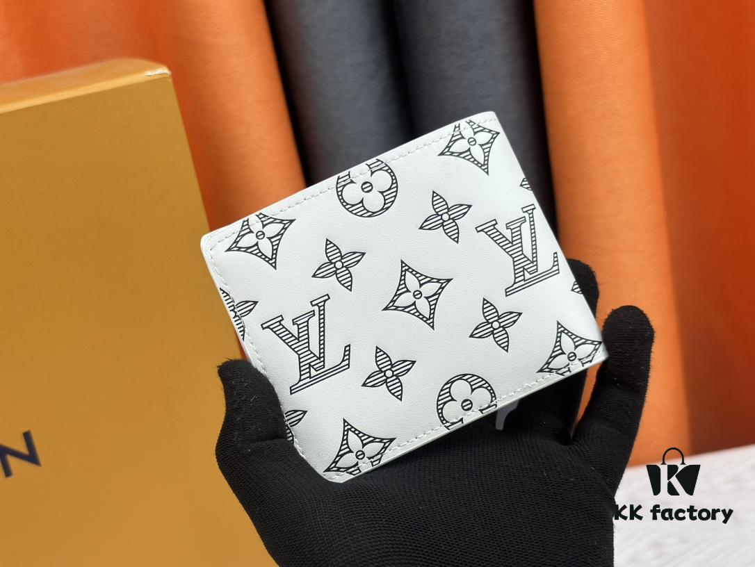 MULTIPLE Wallet M83380 White Short Wallet