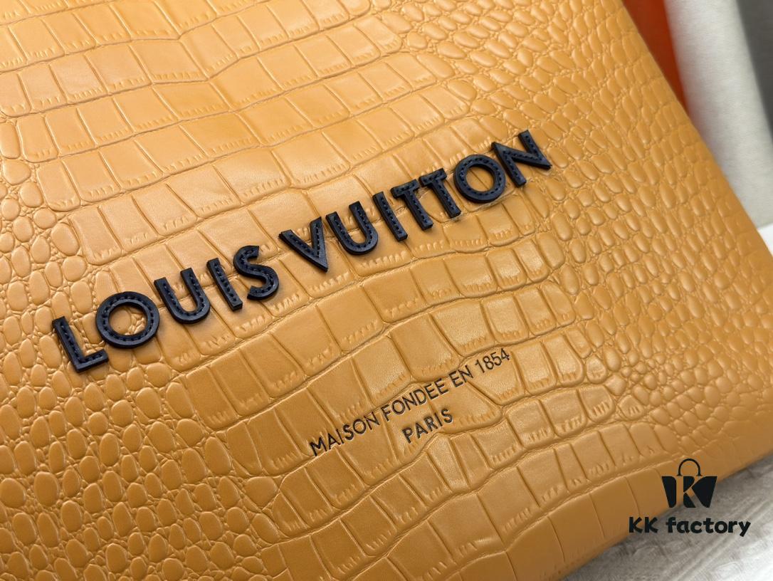 M24457 This Shopper Medium Bag Draws Inspiration from Louis Vuitton's Shopping Tote