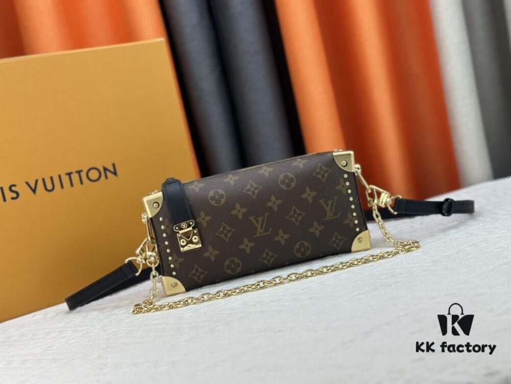 Exclusive Real Shot M20250 Monogram Slim Trunk Bag