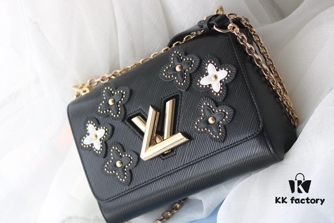 New Arrival [Rose] Top Quality Original Version [Rose]... Real Product Even More Beautiful [Kiss][Kiss] LV's Hottest Twist Denim Medium Size Released 💃 Louis Vuitton High-End Series Flower Tinsel Theme for Twist Medium Bag, Embellished with Unique Patterns: Multi-Layer Leather and Studs Reinterpret the Monogram Flowers, Rivets from the Brand’s Classic Trunks Transformed into Elegant Decorations, Complementing the Refined Black Epi Leather Body. Compact Shape with a Stylish Curved Base Increasing Bag Capacity [Strong] Adjustable Chain Suitable for Crossbody or Elegant Shoulder Wear [Strong] Medium Size: 23*18*8cm