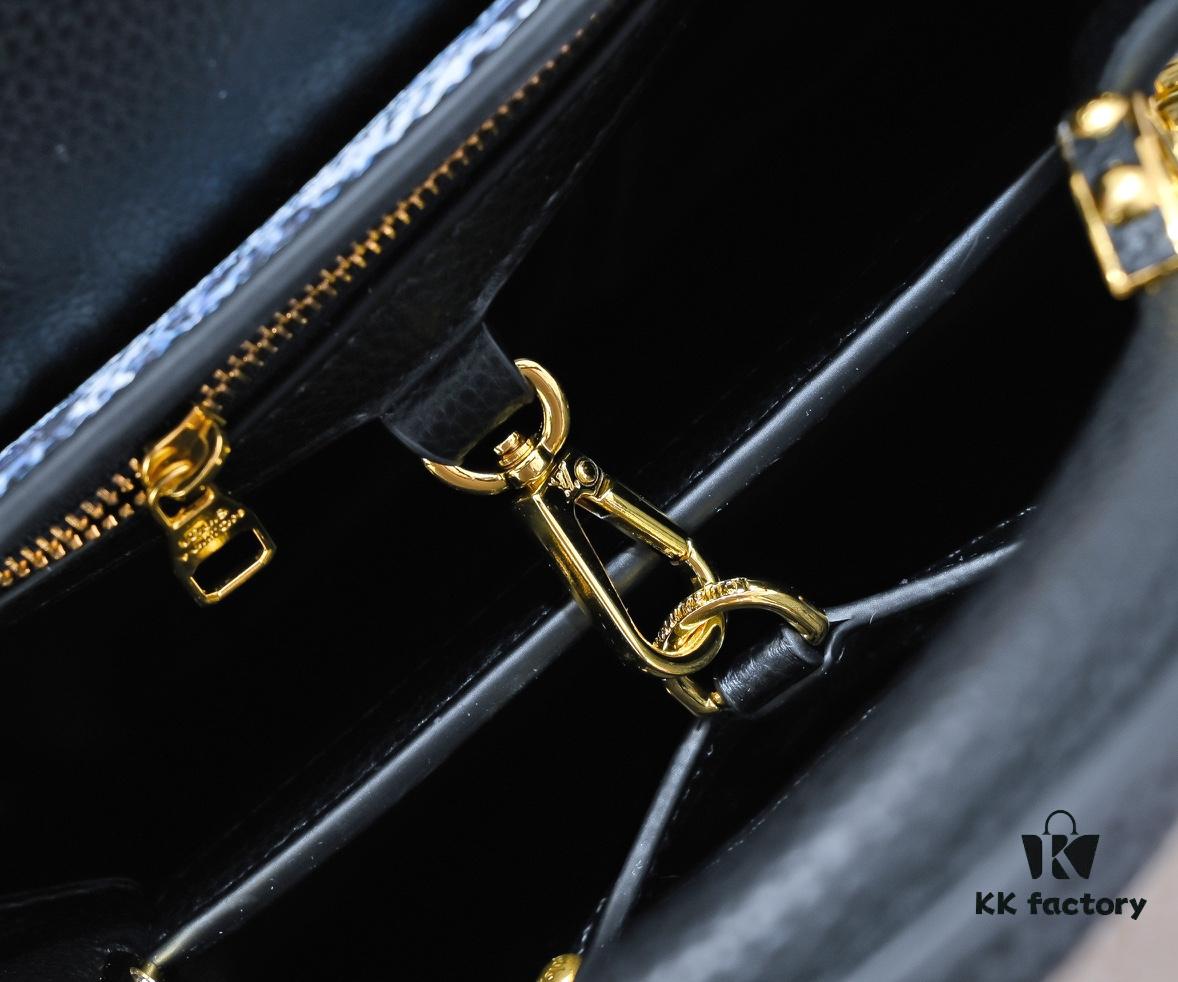 Upgraded Black M21725 Louis Vuitton x Yayoi Kusama New Collaboration Capsule Collection Explores the Bizarre Dreamscape of the LV x YK Capucines PM Bag, Drawing Inspiration from the Artist's 'My Eternal Soul' Series Since 2009, Featuring Encounters with Eccentric Faces and Organic Forms. Printed and Embroidered Motifs Adorn Luxurious Taurillon Leather, Making It a Distinguished Artistic Collector's Piece.