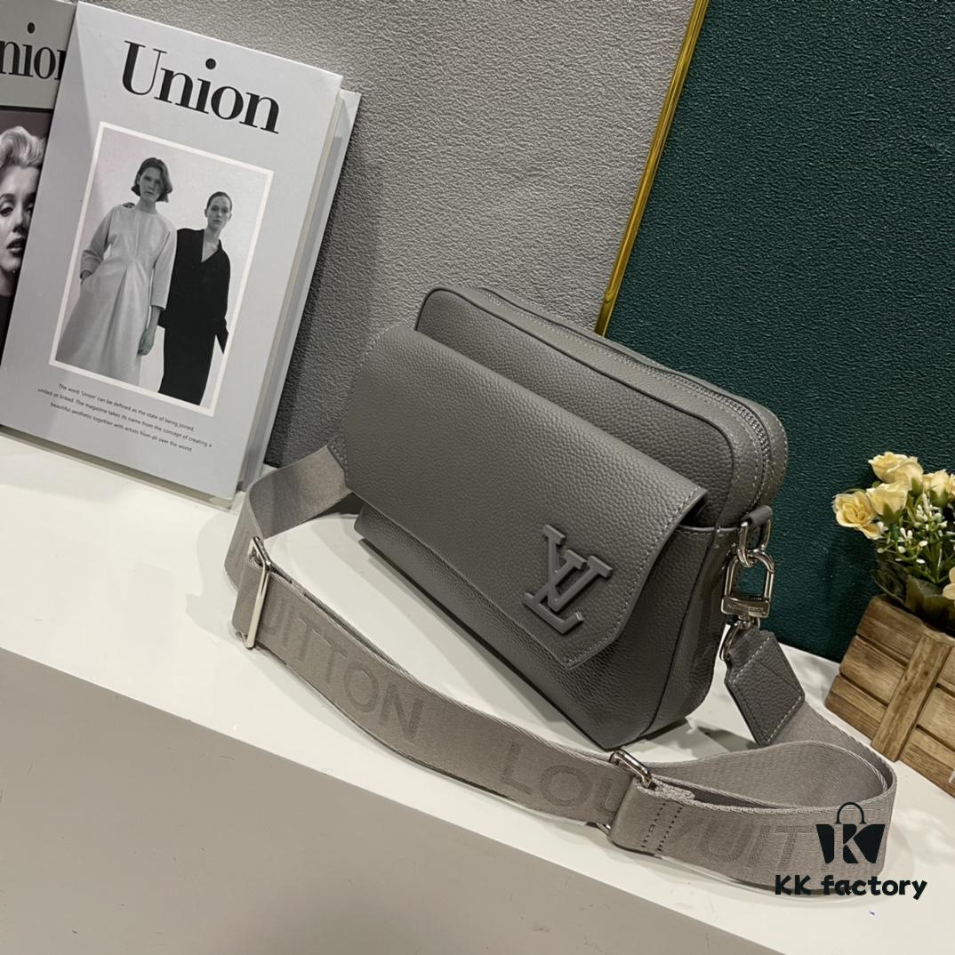 Upgraded M22482 M22611 Latest Fastline Messenger Bag in Soft Cowhide Leather