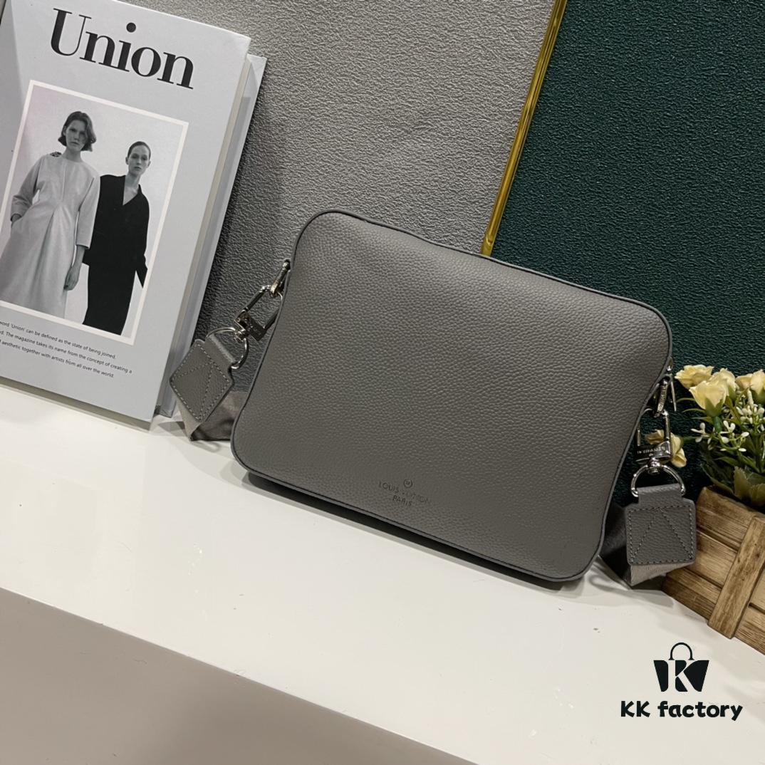 Upgraded M22482 M22611 Latest Fastline Messenger Bag in Soft Cowhide Leather