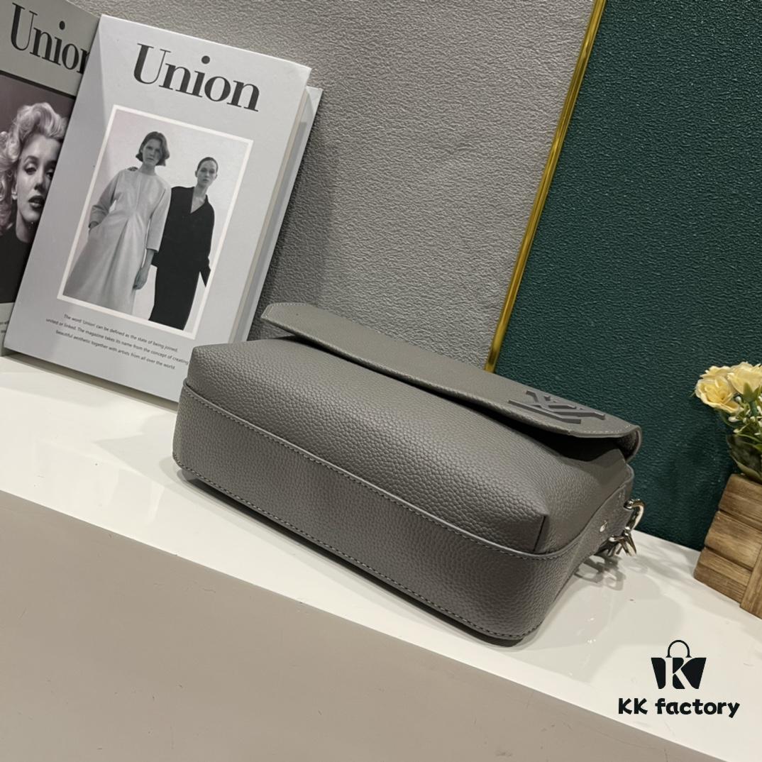 Upgraded M22482 M22611 Latest Fastline Messenger Bag in Soft Cowhide Leather