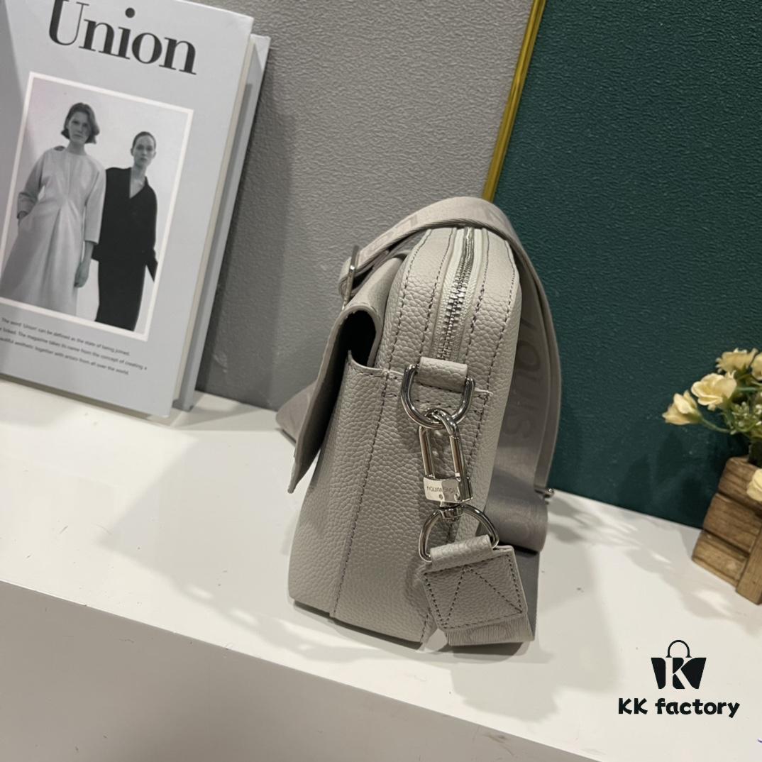 Upgraded M22482 M22611 Latest Fastline Messenger Bag