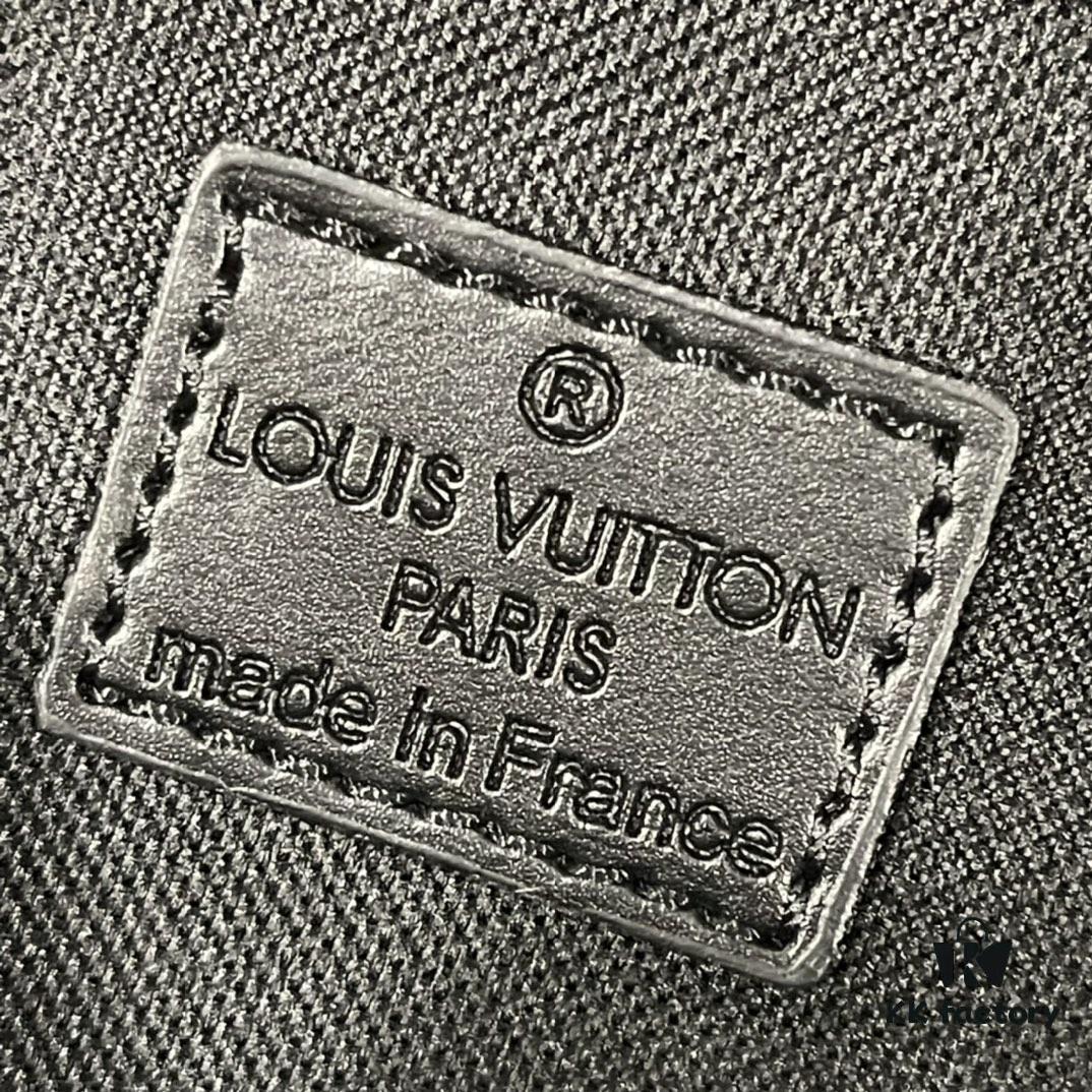 Upgraded Version! Latest Release! M81321 M81323 M81005 Black Grey Floral, Black Embossed, Grey Embossed FLAP DOUBLE Phone Bag — A Capsule Collection by Japanese Designer and DJ Nigo in Collaboration with Virgil Abloh for Louis Vuitton. This Flap Double phone bag features a black-silver two-tone flap, messenger-style design, adjustable shoulder strap, ideal for carrying smartphones and small daily essentials.