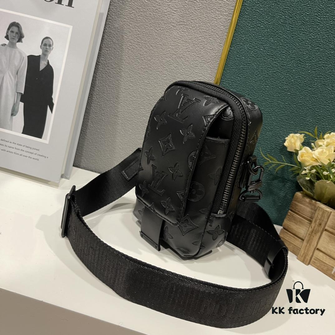 Upgraded Version! Latest Release! M81321 M81323 M81005 Black Gray Floral, Black Embossed, Gray Embossed FLAP DOUBLE Phone Bag — A Collaboration Between Japanese Designer and DJ Nigo and Virgil Abloh for the NIGO® x Louis Vuitton Capsule Collection. This Flap Double phone bag features a black-silver two-tone design with a flap-style messenger silhouette, ideal for carrying your phone and daily essentials.