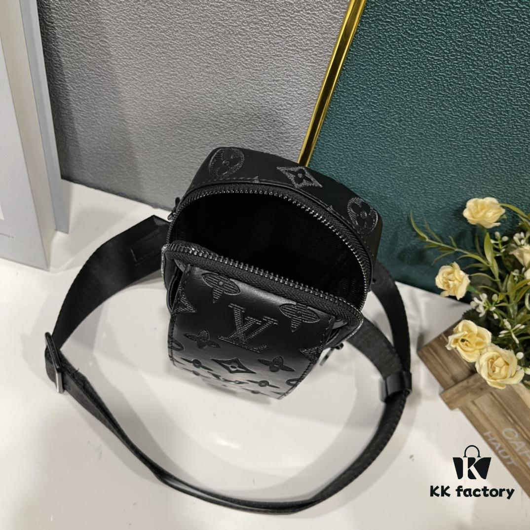 Upgraded Version! Latest Release! M81321 M81323 M81005 Black Gray Floral, Black Embossed, Gray Embossed FLAP DOUBLE Phone Bag — A Collaboration Between Japanese Designer and DJ Nigo and Virgil Abloh for the NIGO® x Louis Vuitton Capsule Collection. This Flap Double phone bag features a black-silver two-tone design with a flap-style messenger silhouette, ideal for carrying your phone and daily essentials.