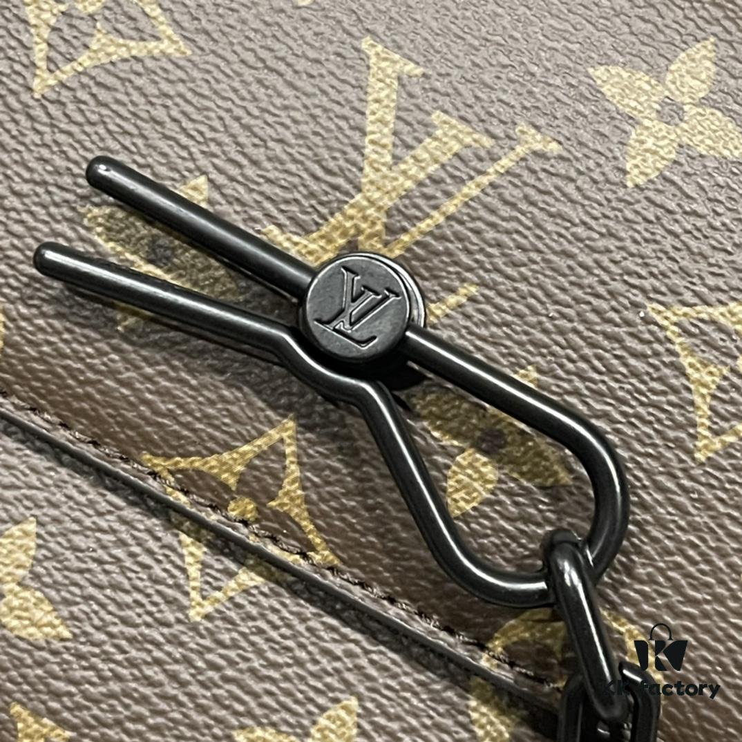 Upgraded M46795 M23742 Black Floral Embossed Men's Latest Messenger Bag Steamer Collection