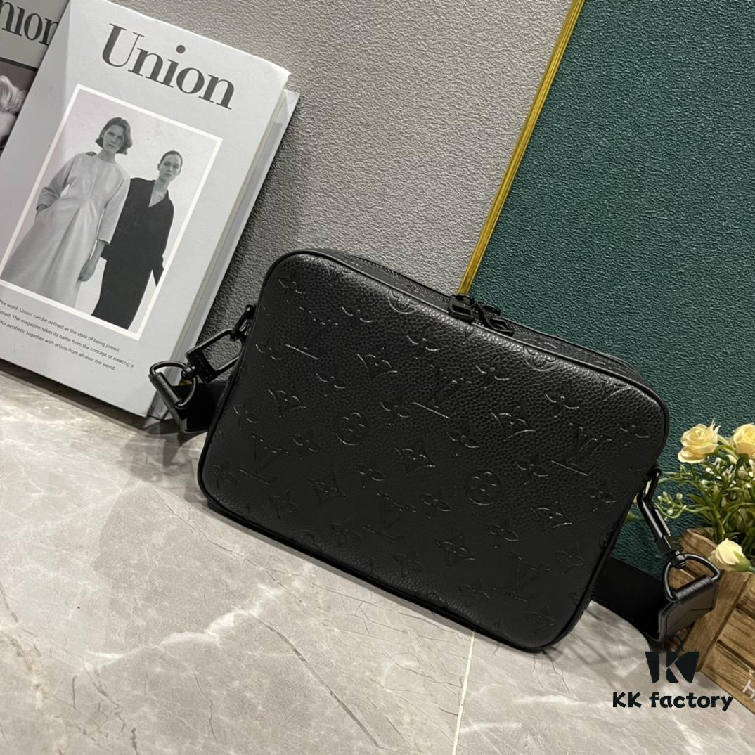 Upgraded M46795 M23742 Black Flower Embossed Monogram Latest Men's Messenger Bag Steamer Messenger Bag